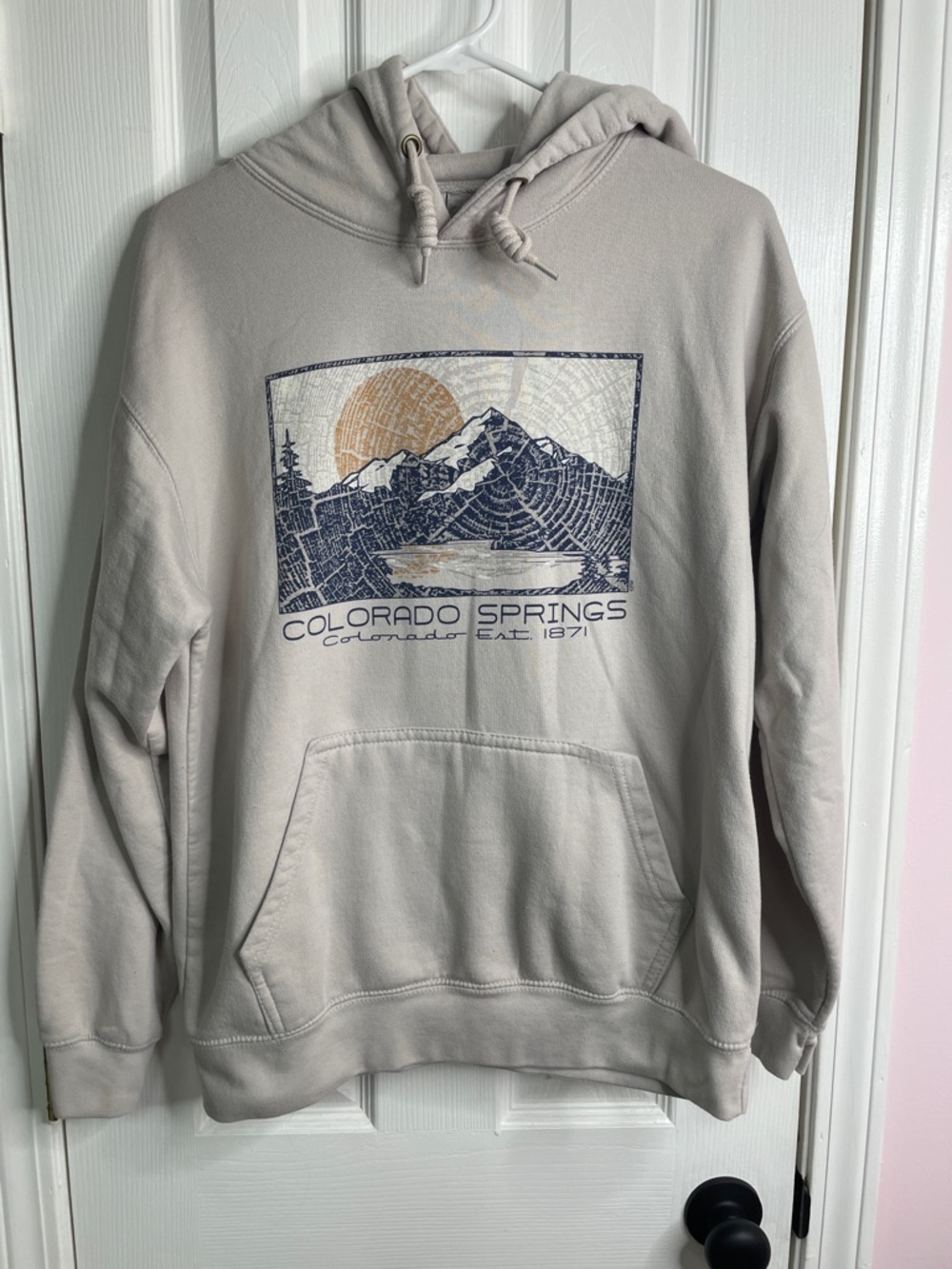 Colorado Springs Graphic Hoodie Gray Size Medium